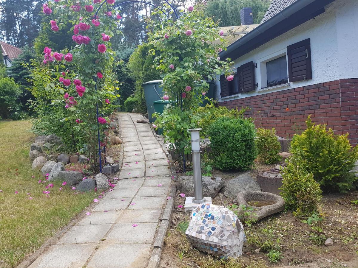 Gemuetliches Ferienhaus In Seenaehe Sewekow 外观 照片